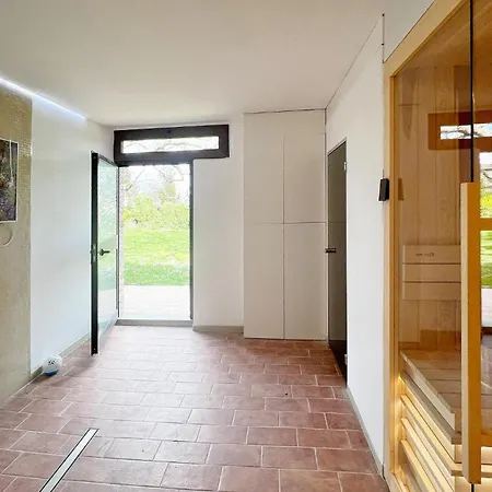 Stunning In Apartment Montemonaco