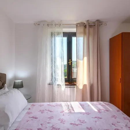 Stunning In